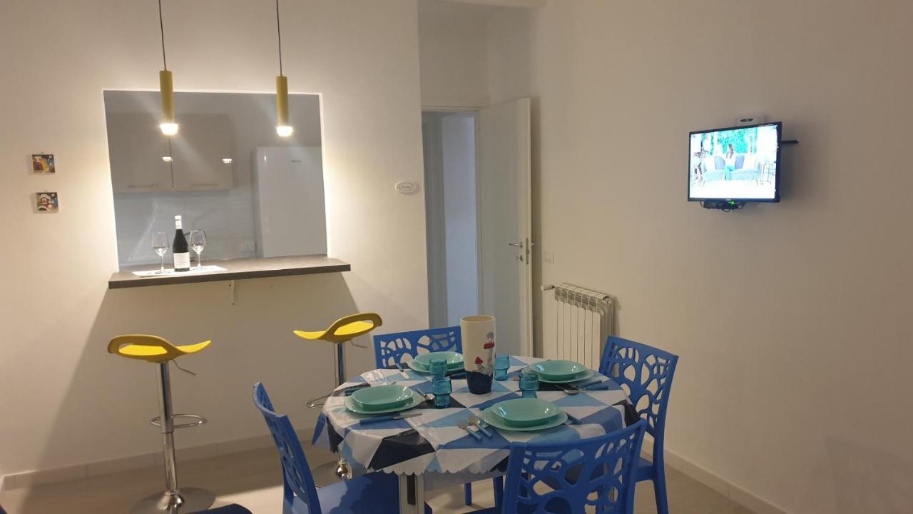 Mami Holiday House 카스텔라마레델골포 외부 사진